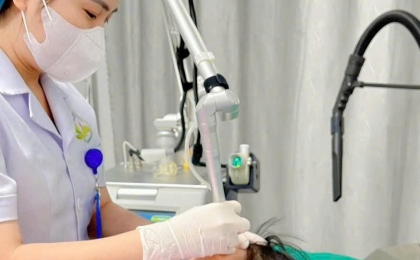 TẨY NỐT RUỒI BẰNG LASER CO2